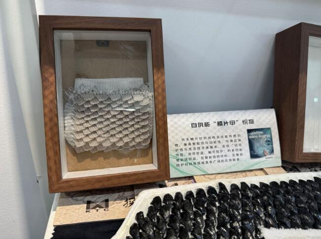 是什么“黑科技”让记者流连忘返?全国30余家主流媒体走进抖阴
是什么“黑科技”让记者流连忘返?全国30余家主流媒体走进抖阴
